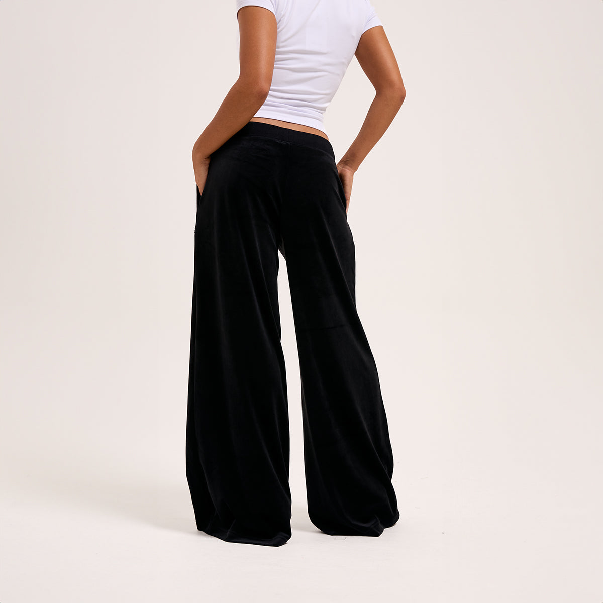 Yuka Wide Leg Joggers