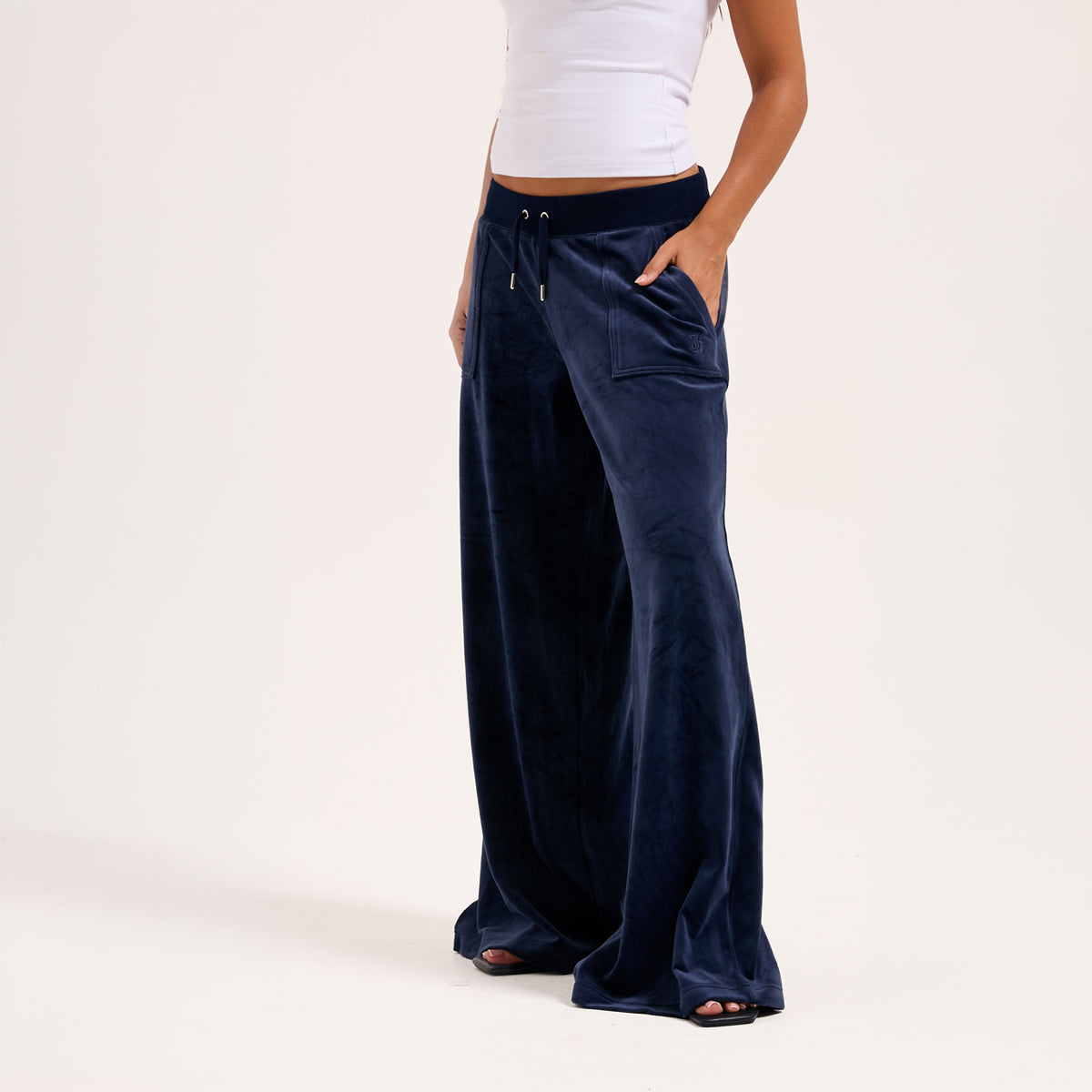 Yuka Wide Leg Joggers