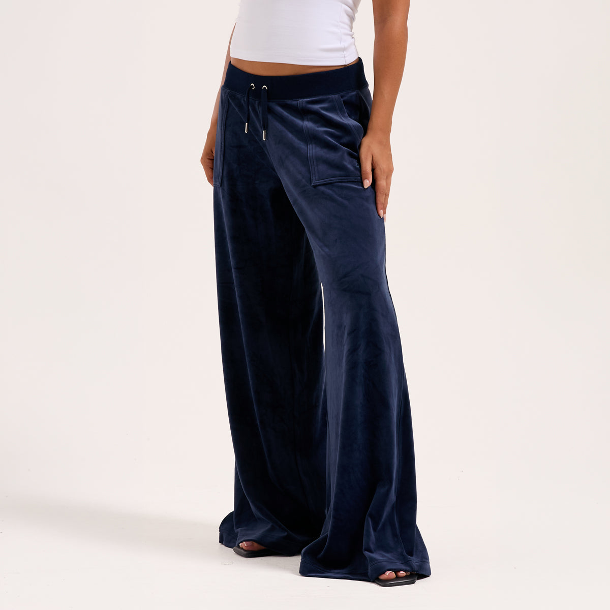 Yuka Wide Leg Joggers