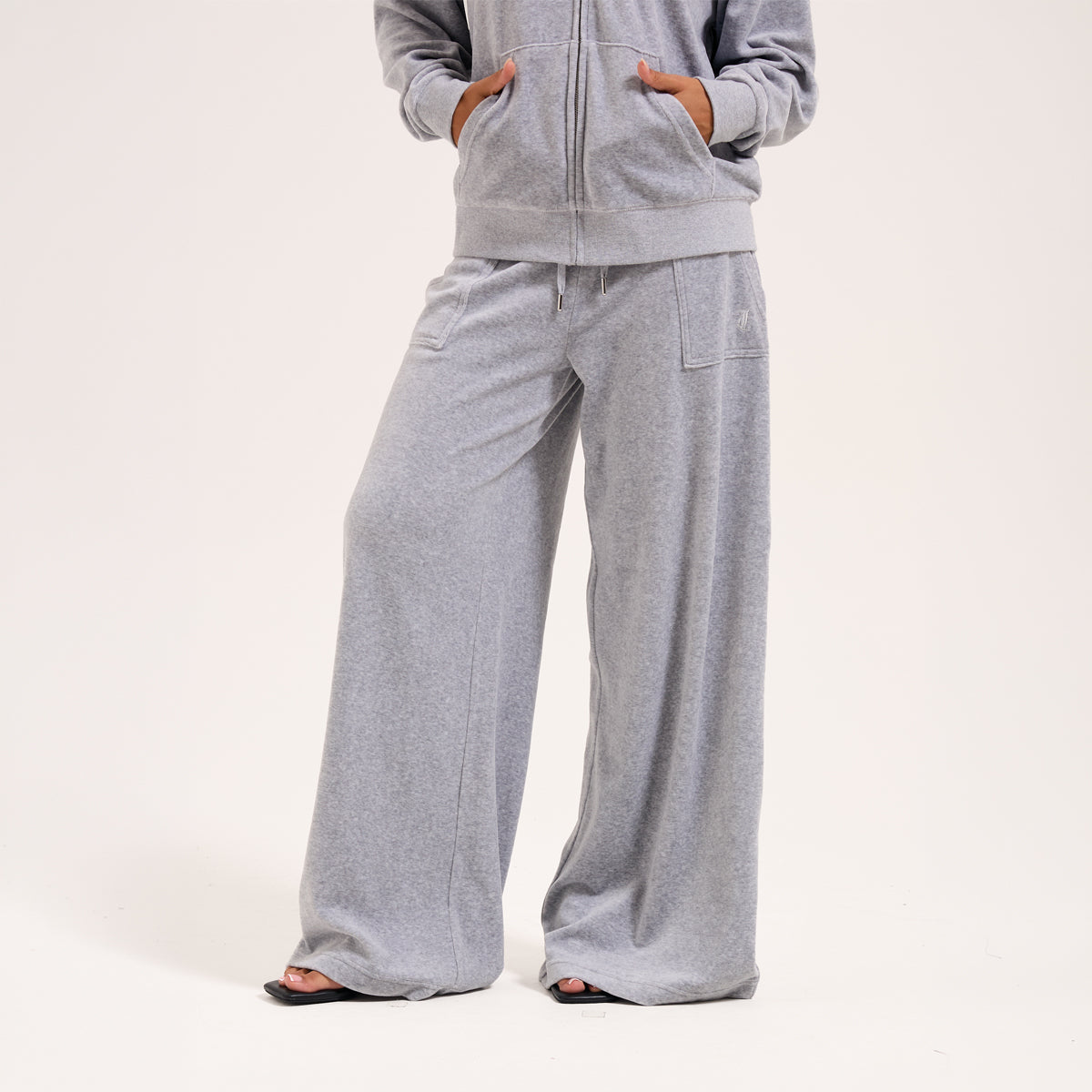 Yuka Wide Leg Joggers