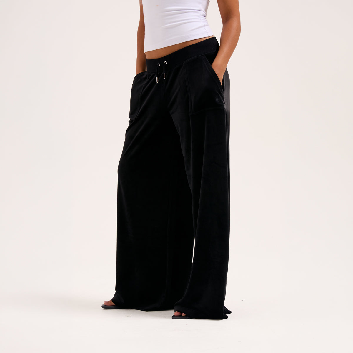 Yuka Wide Leg Joggers